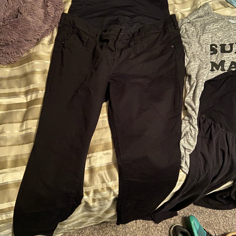 Old Navy Maternity Jeans